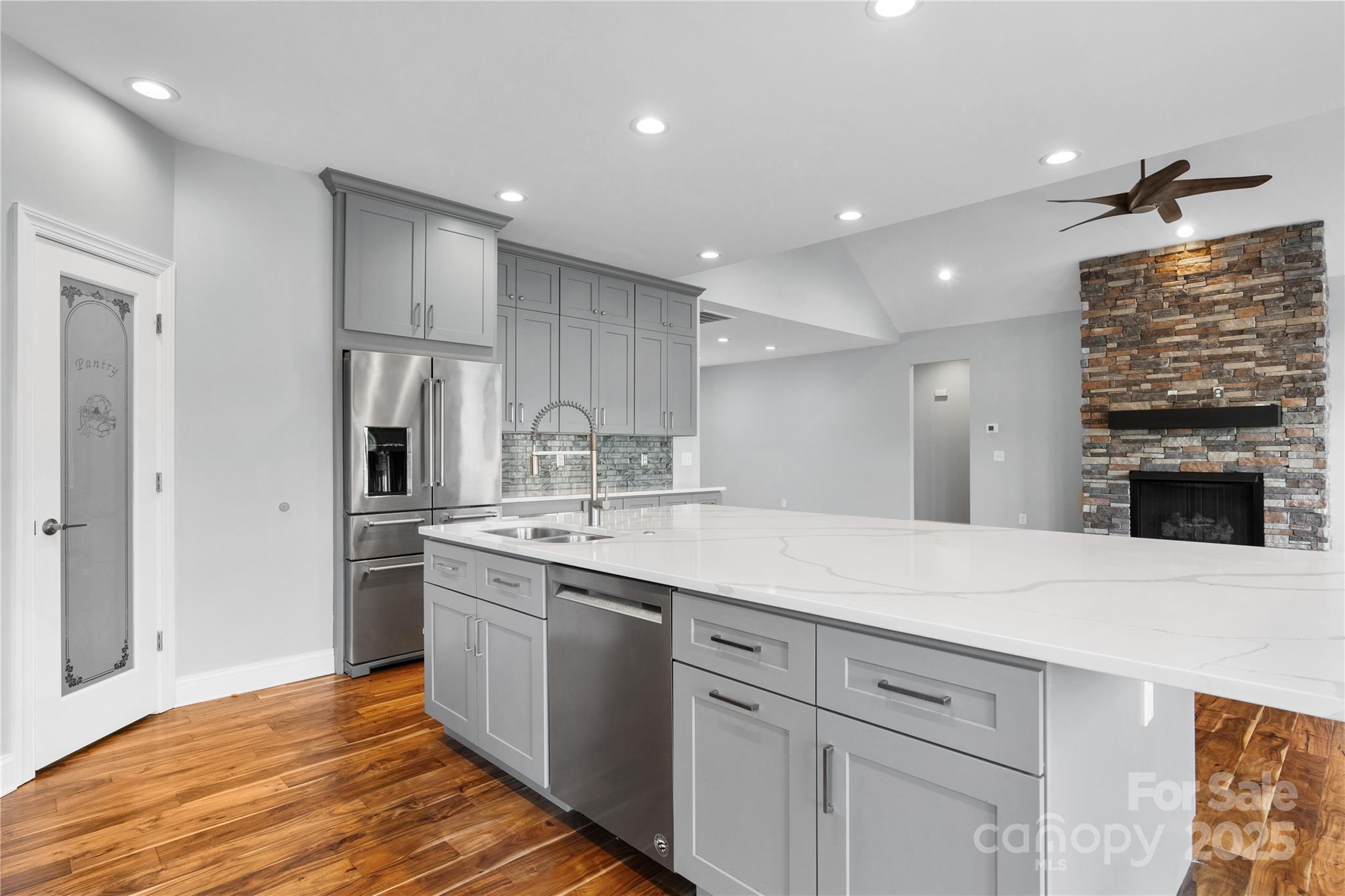 Riviera Run - Residential