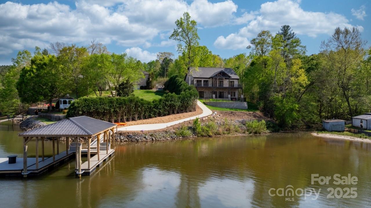 6233 Riviera Run Estates Drive