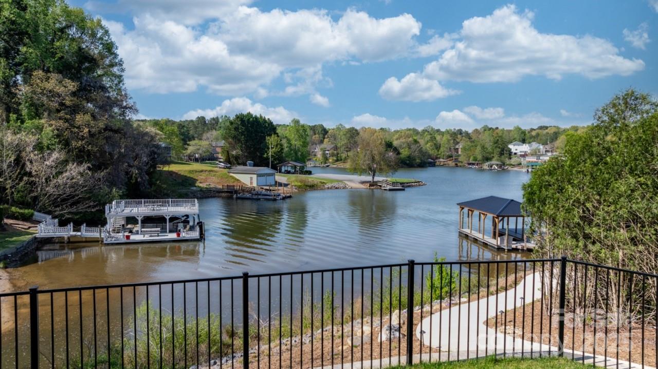 Riviera Run - Residential