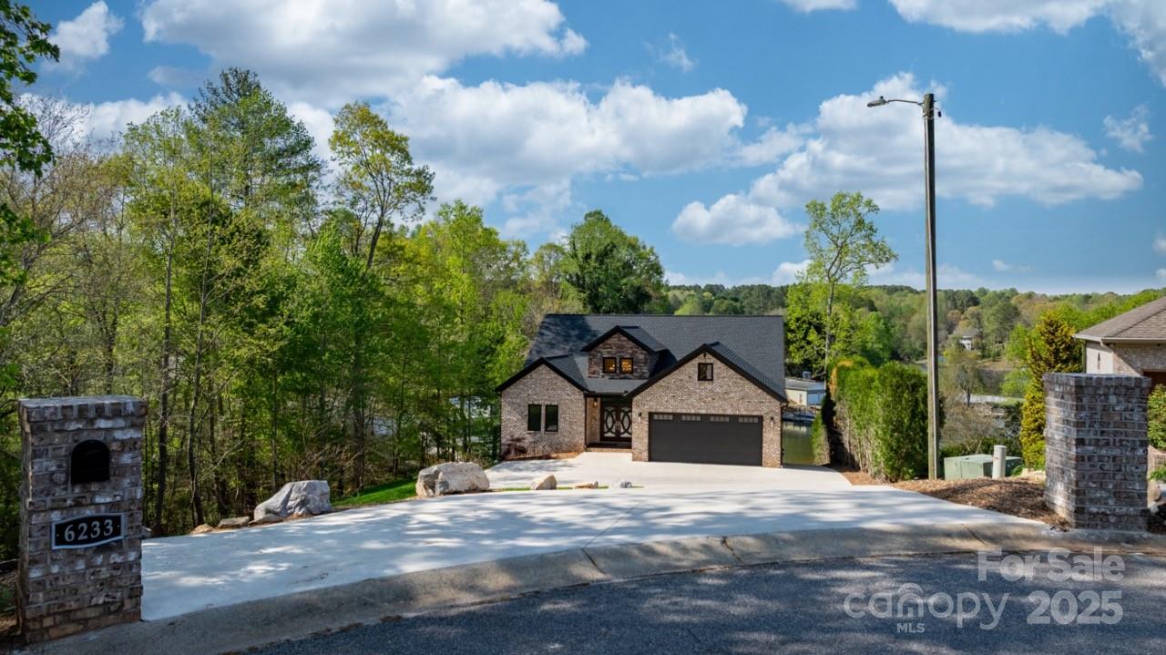 Riviera Run - Residential