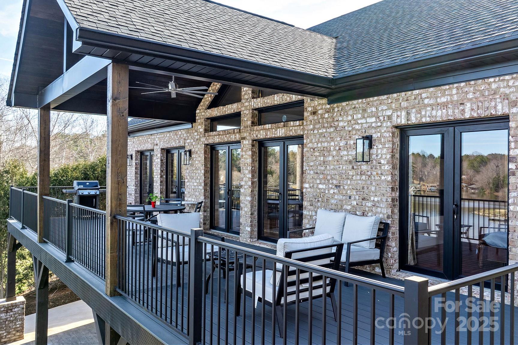 Riviera Run - Residential