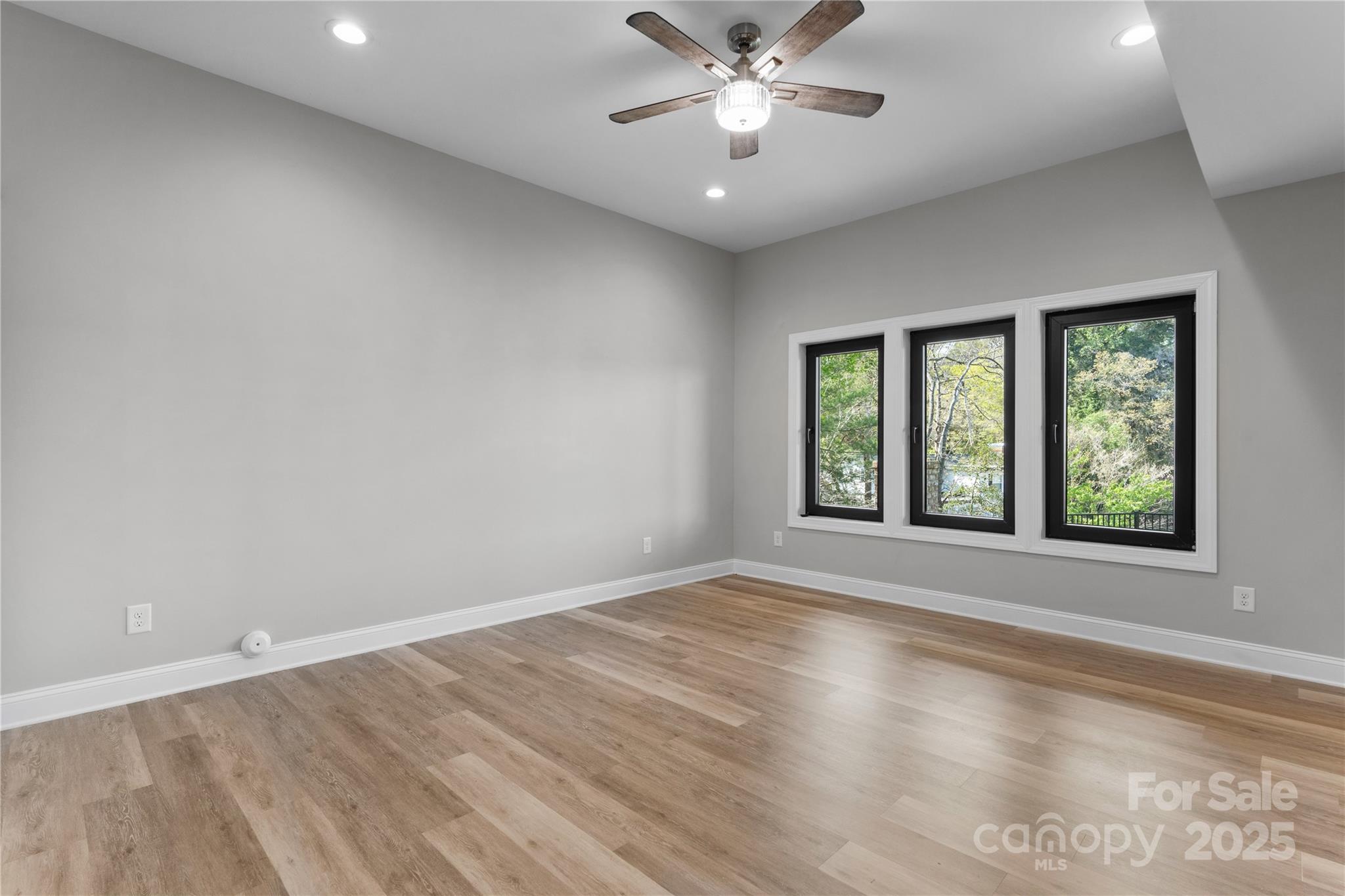 Riviera Run - Residential