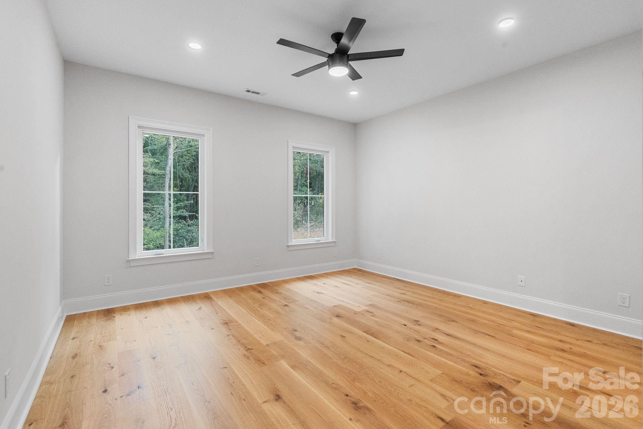 Legacy On The Lake - Residential