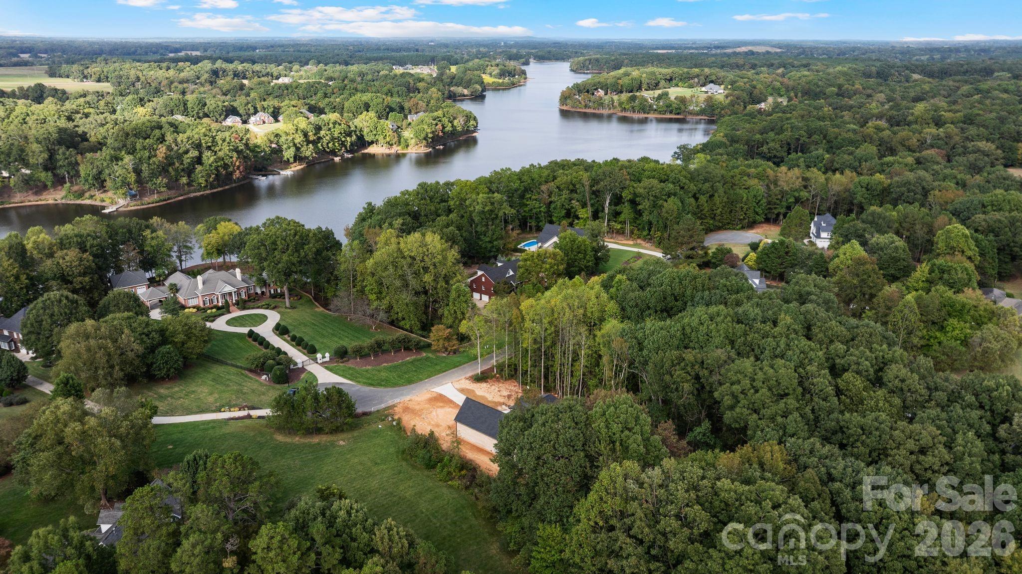 Legacy On The Lake - Residential