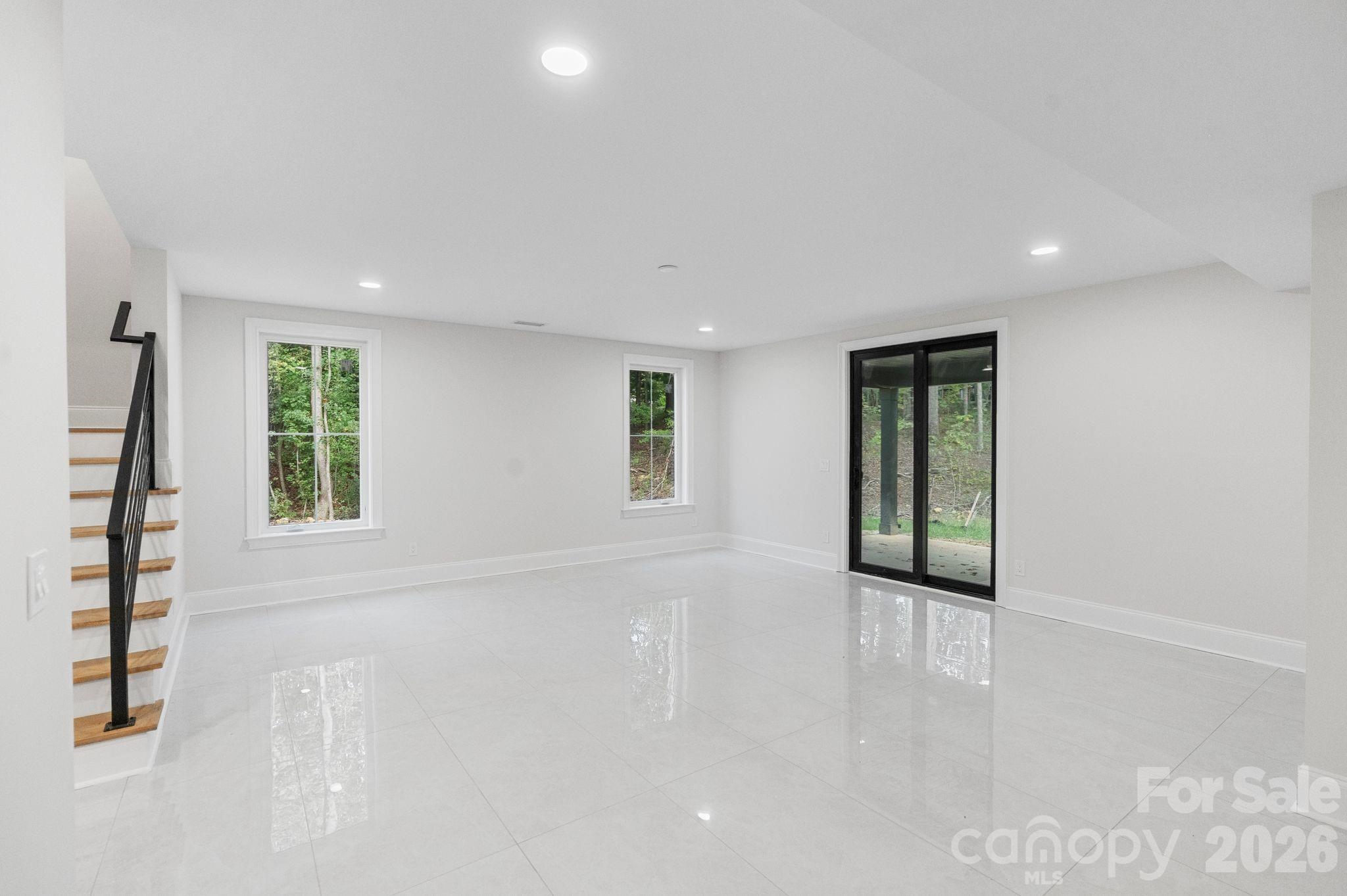 Legacy On The Lake - Residential