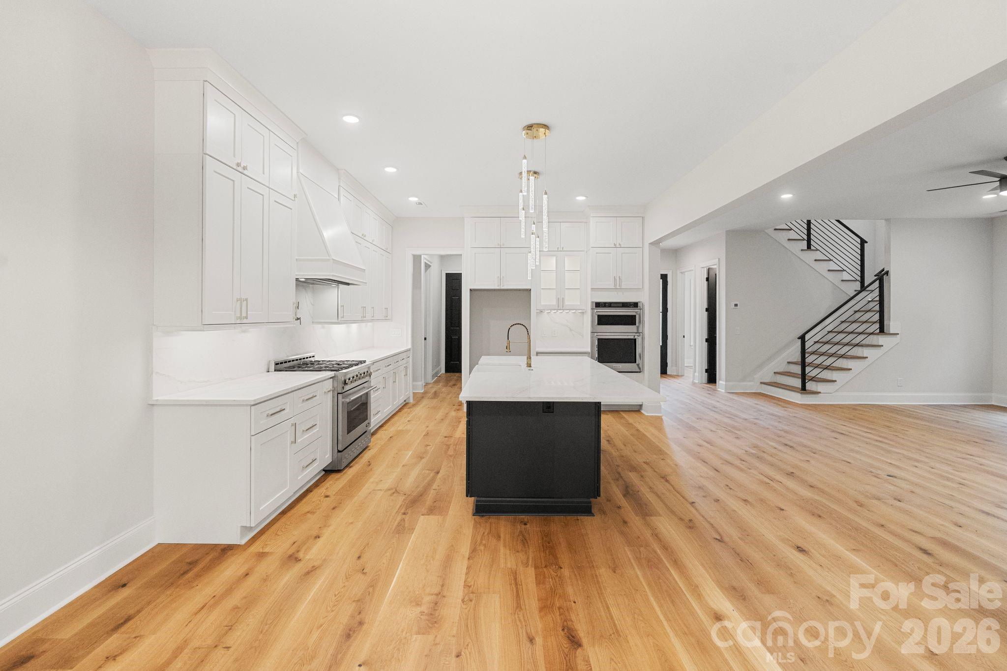 Legacy On The Lake - Residential