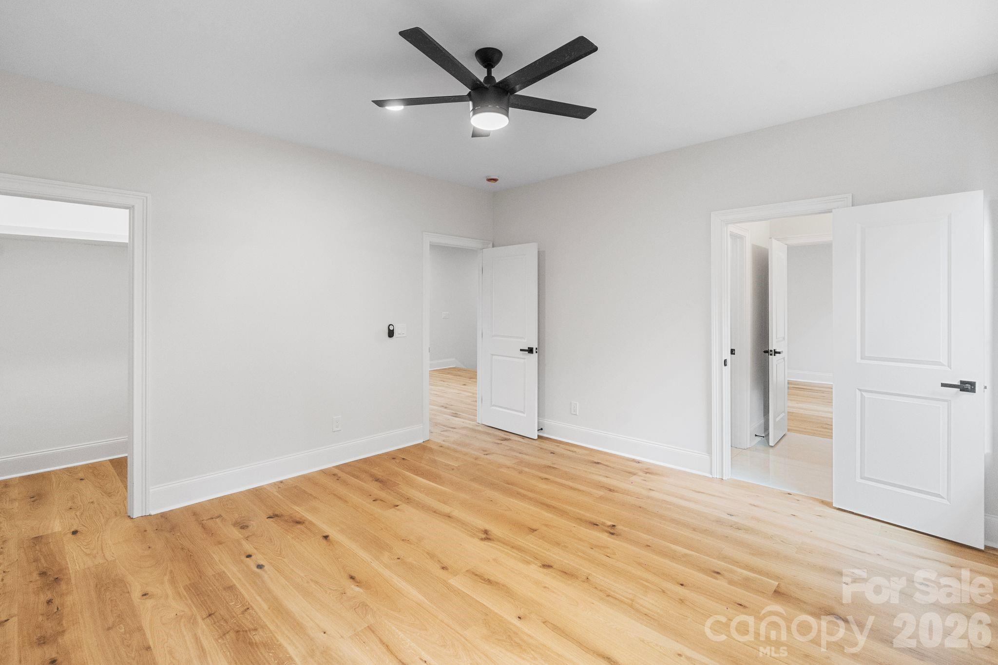 Legacy On The Lake - Residential