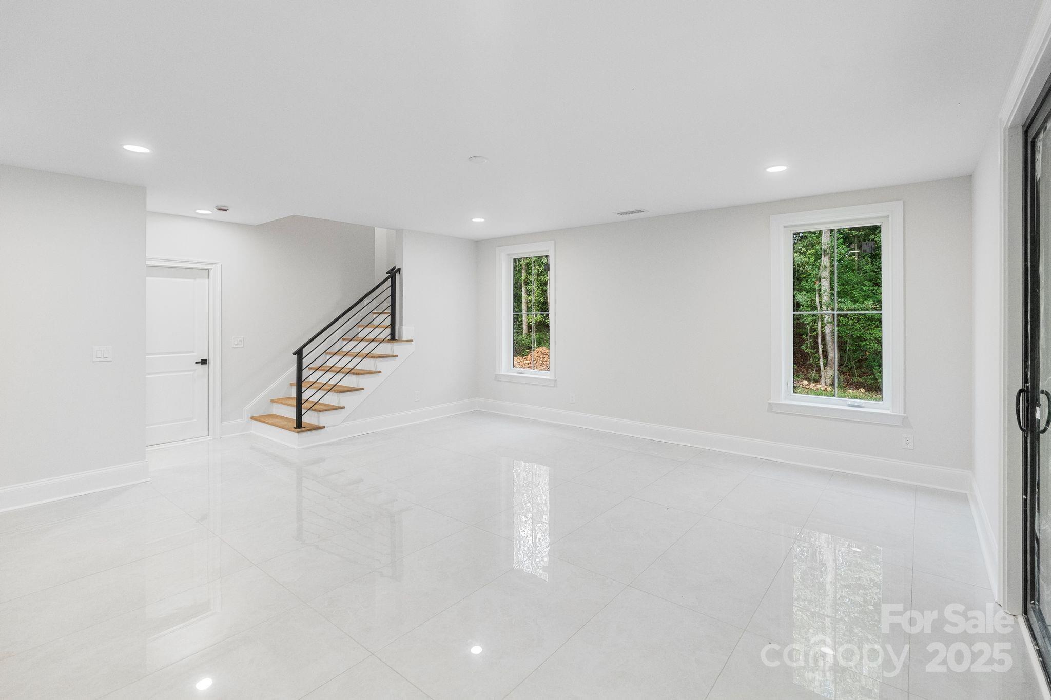 Legacy On The Lake - Residential