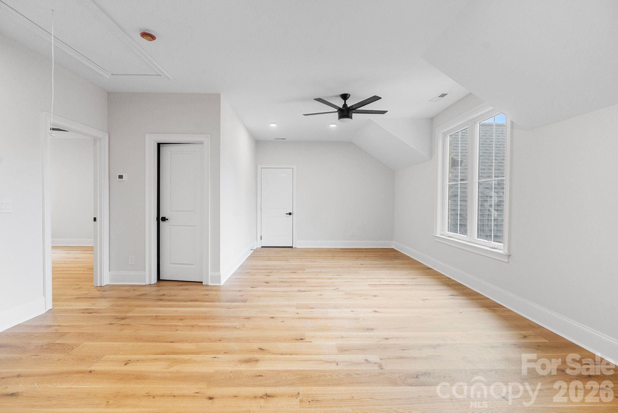 Legacy On The Lake - Residential