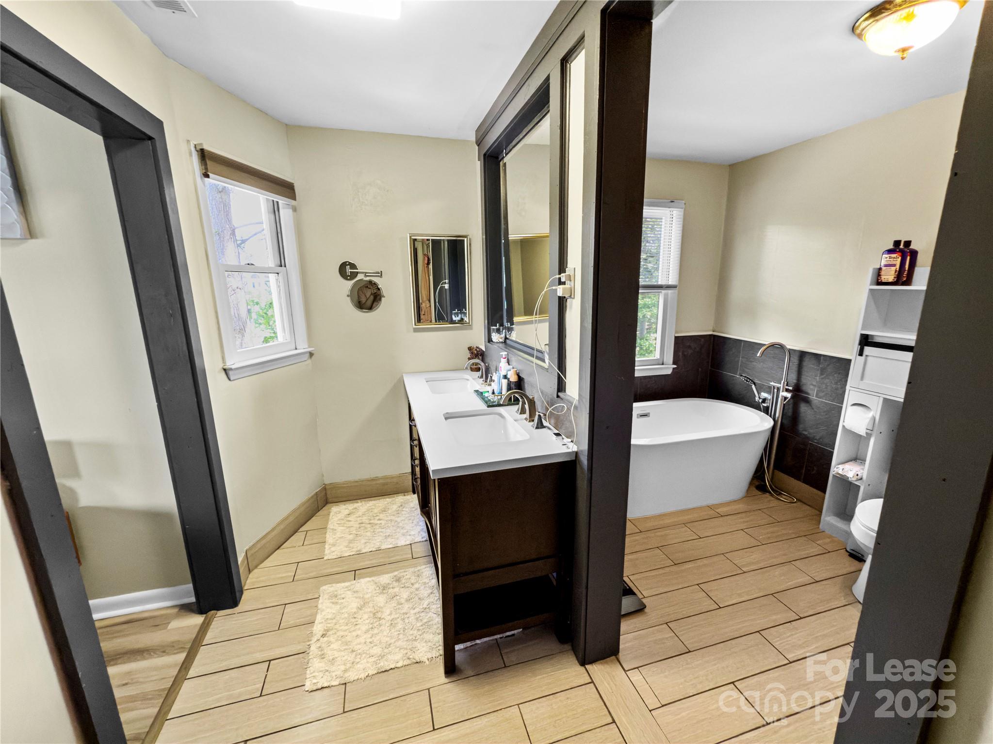 Emerald Point - Residential Lease