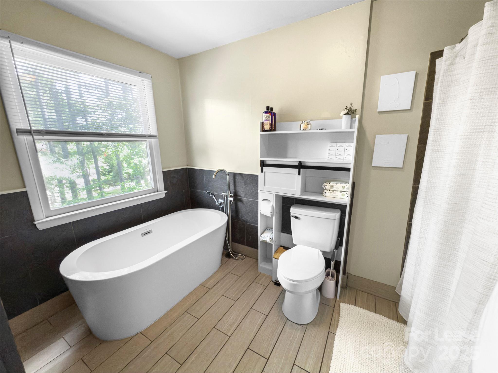 Emerald Point - Residential Lease