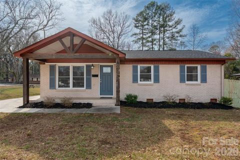 3932 Slagle Drive Charlotte NC 28215