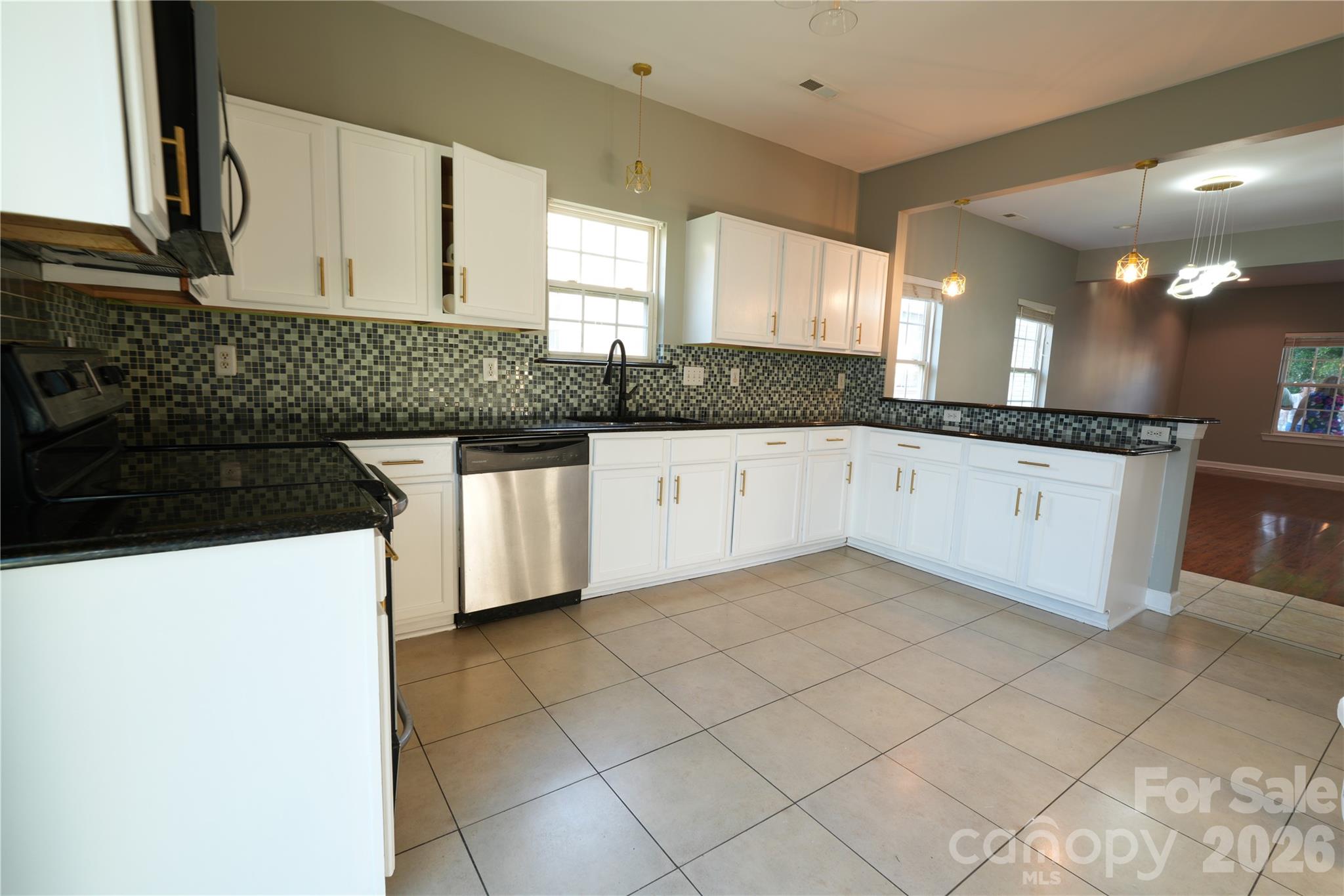 6410 Castlewynd Court