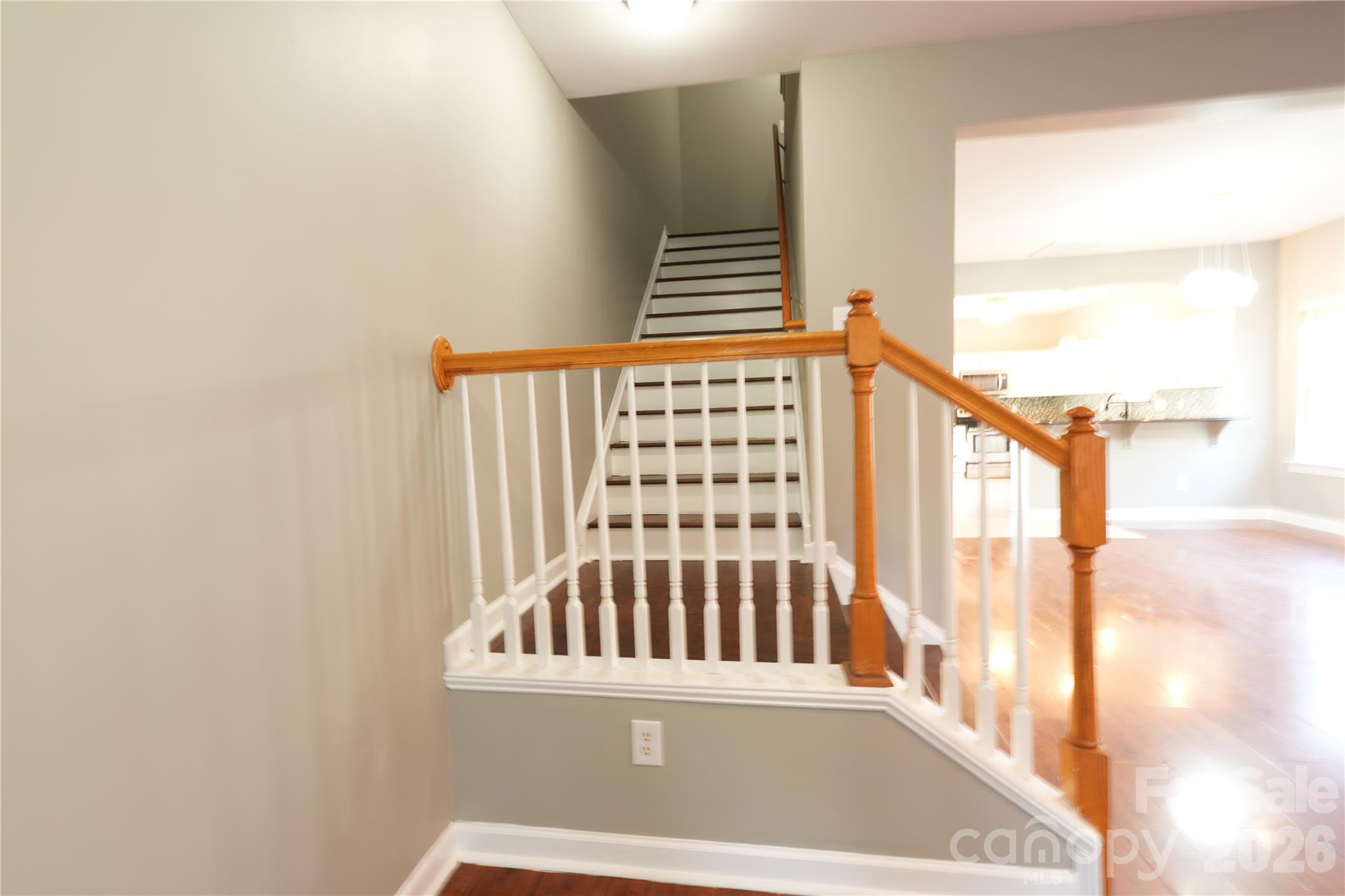 6410 Castlewynd Court
