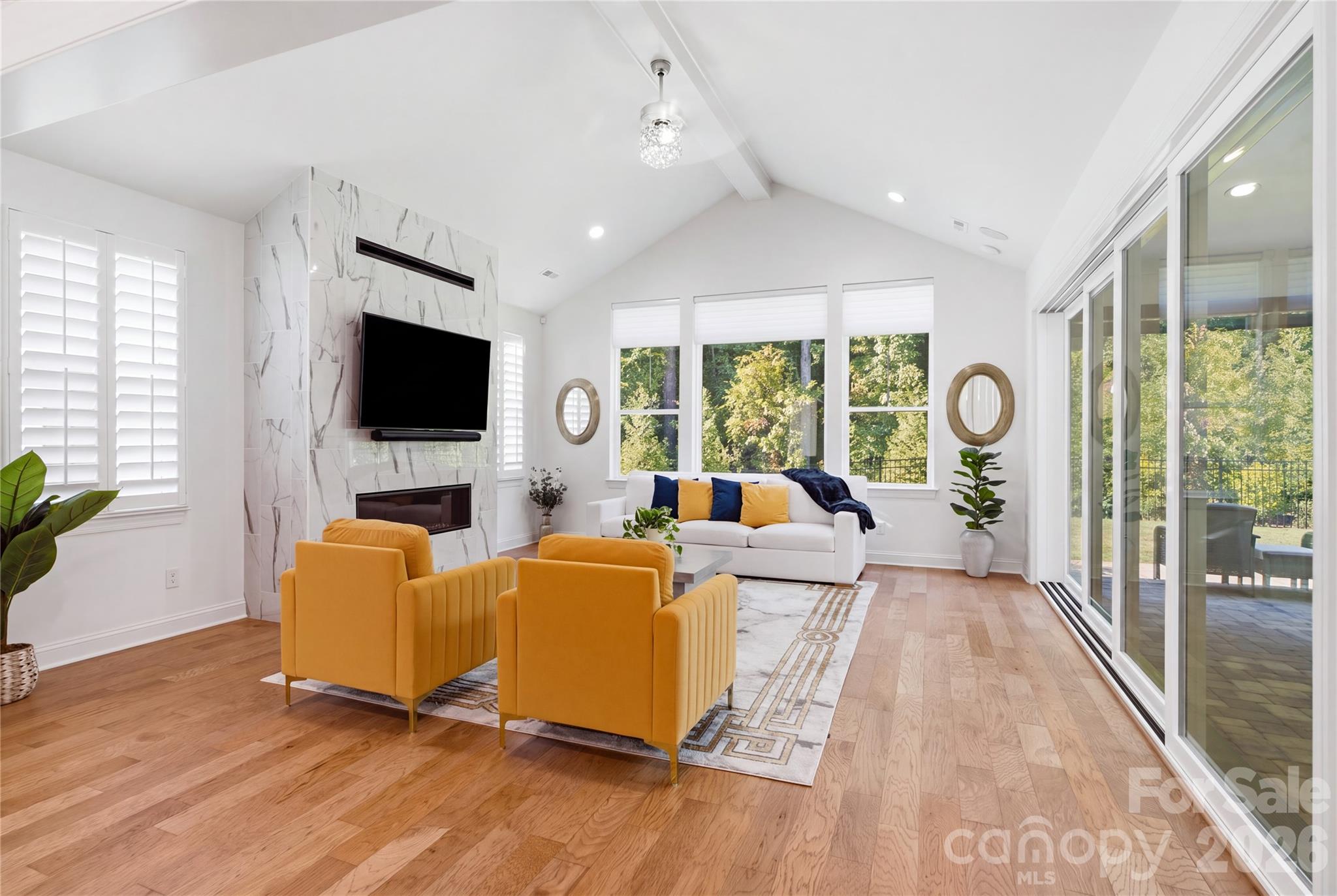 6068 Holden Court