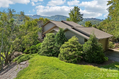 Photo of 15 Stony Ridge, Asheville, NC 28804 (MLS # 4413777)