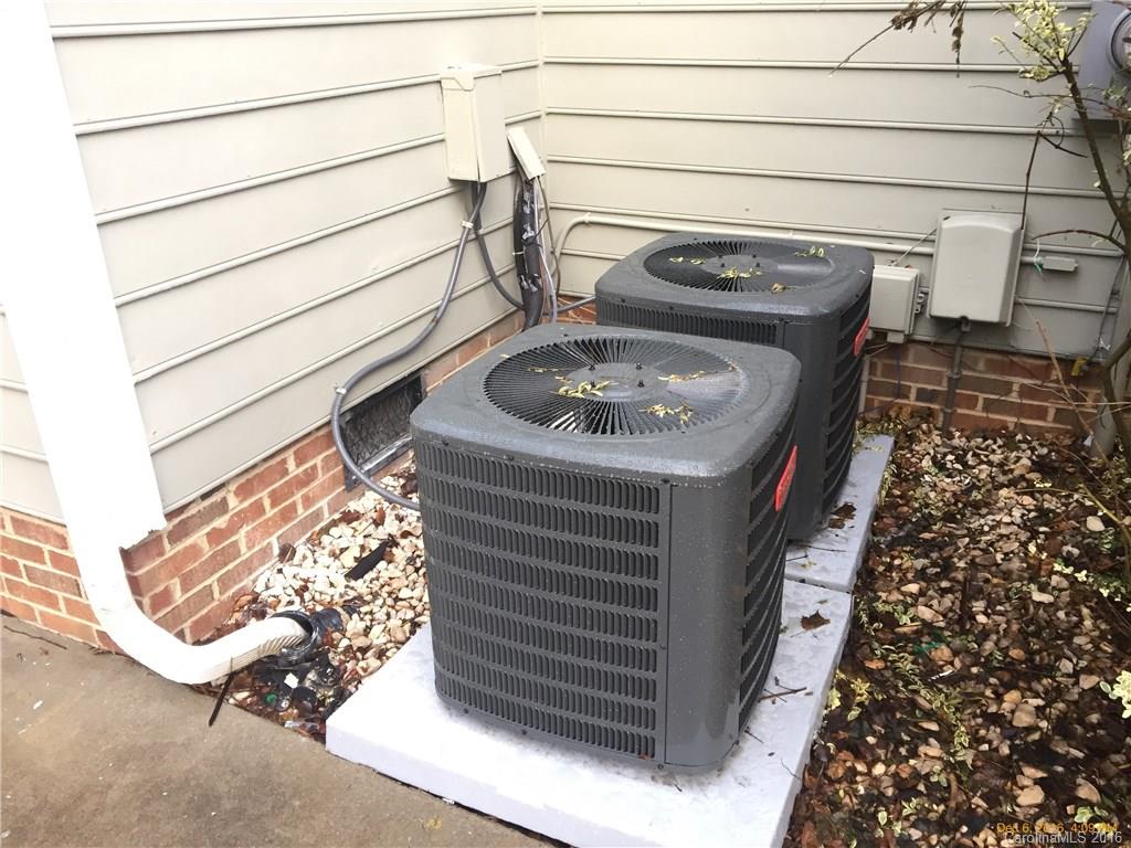 Highland Creek - Residential