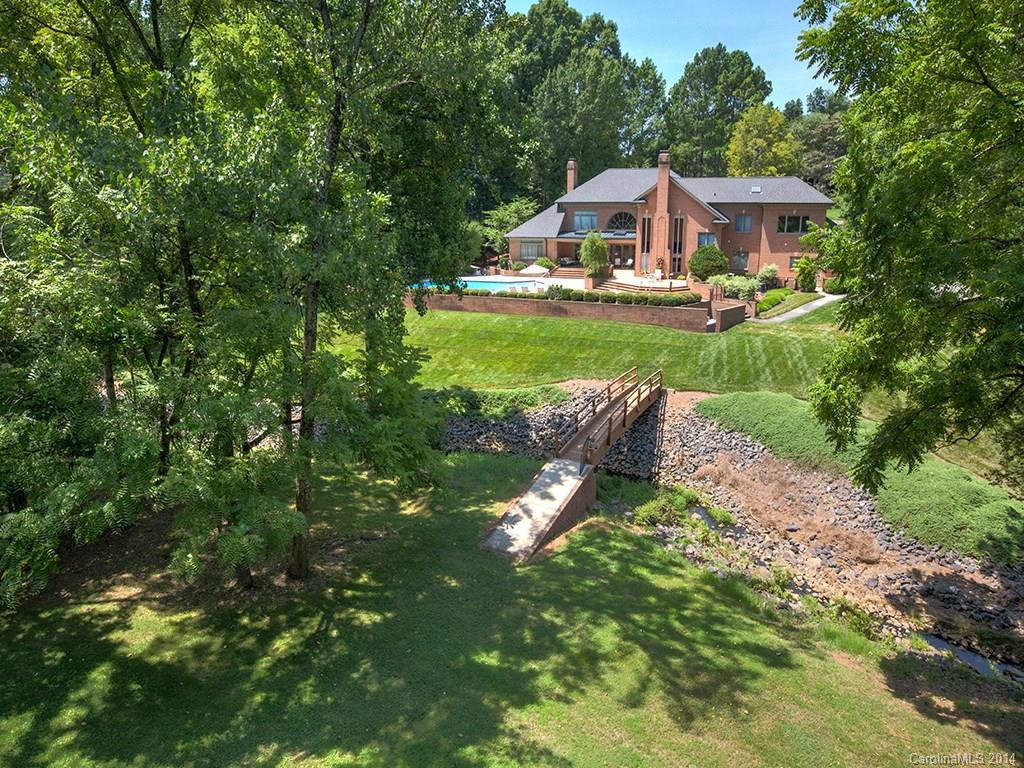 Seven Eagles - Residential