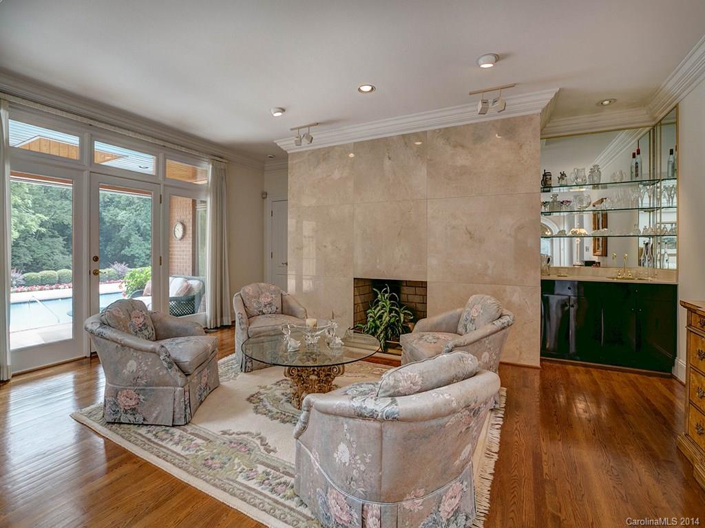 Seven Eagles - Residential