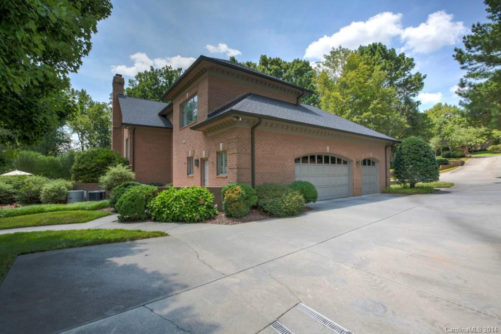 Seven Eagles - Residential