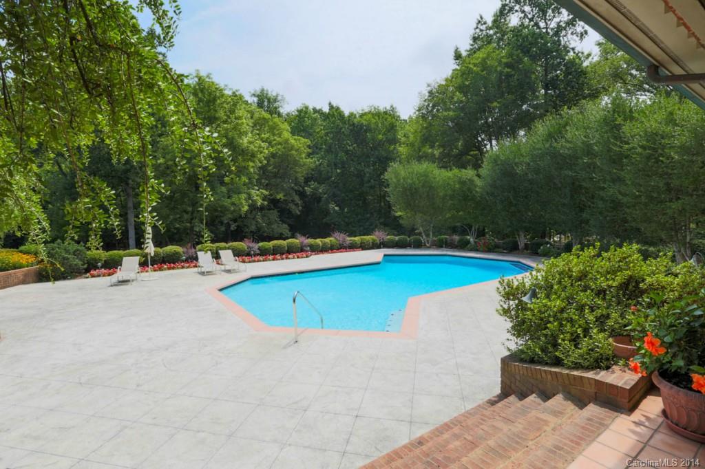 Seven Eagles - Residential