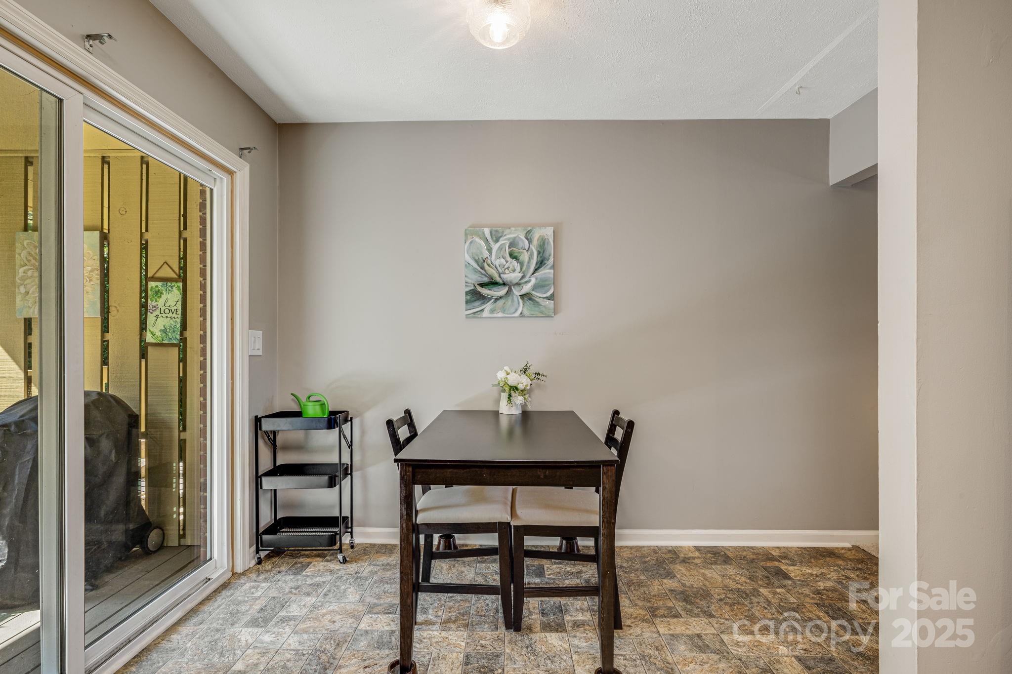 Kanuga Crest - Residential