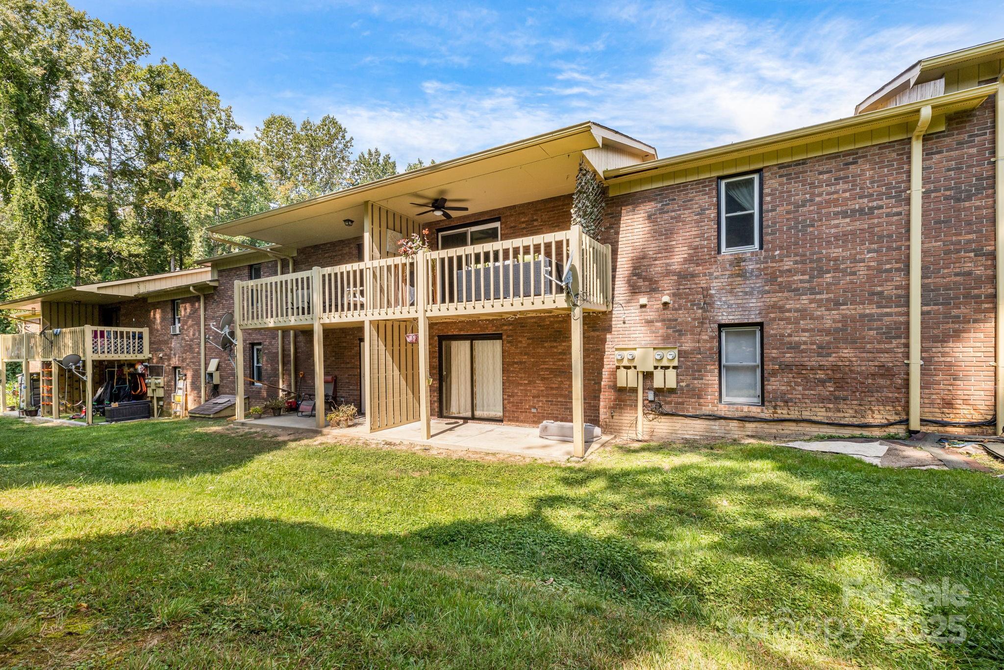 Kanuga Crest - Residential