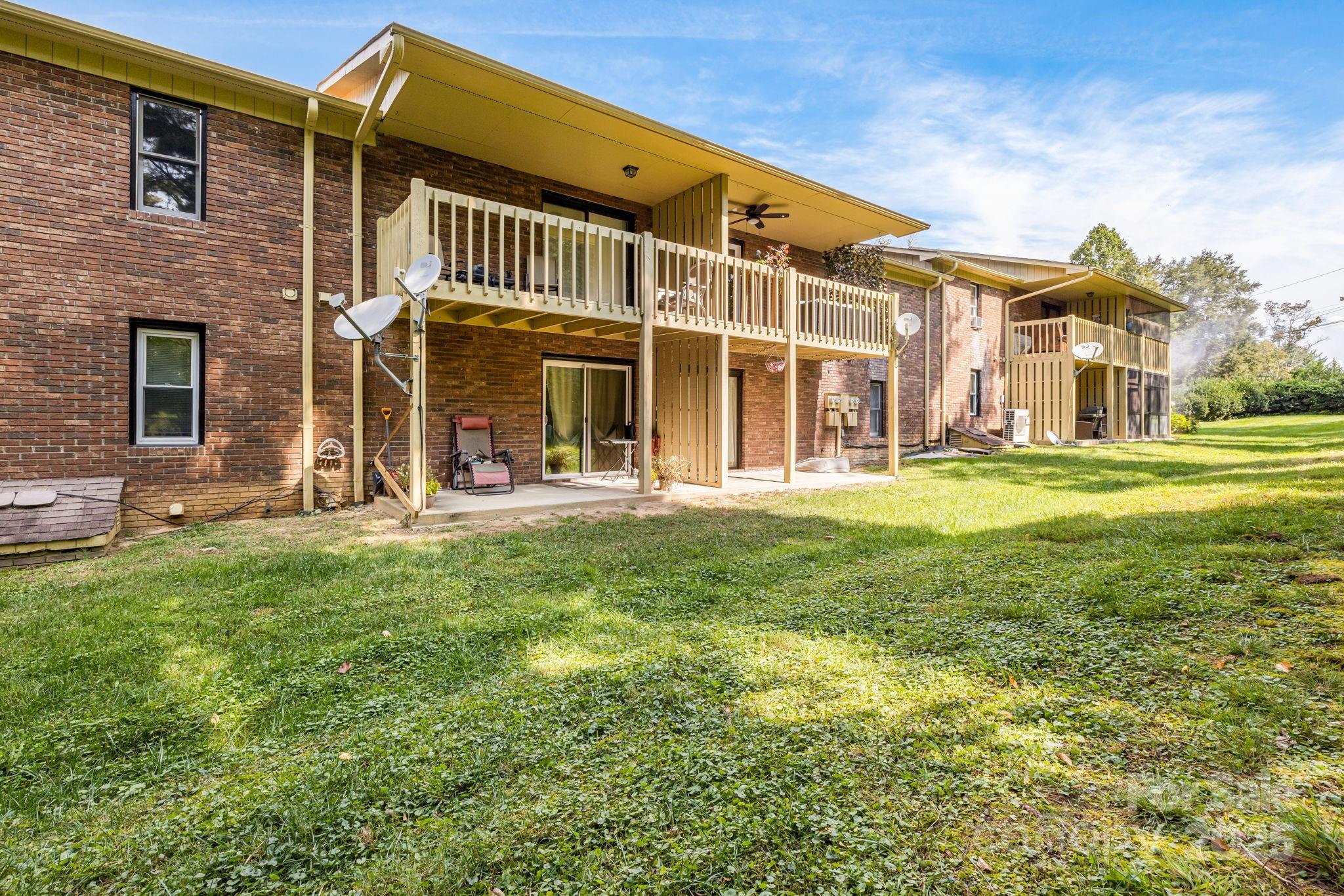 Kanuga Crest - Residential