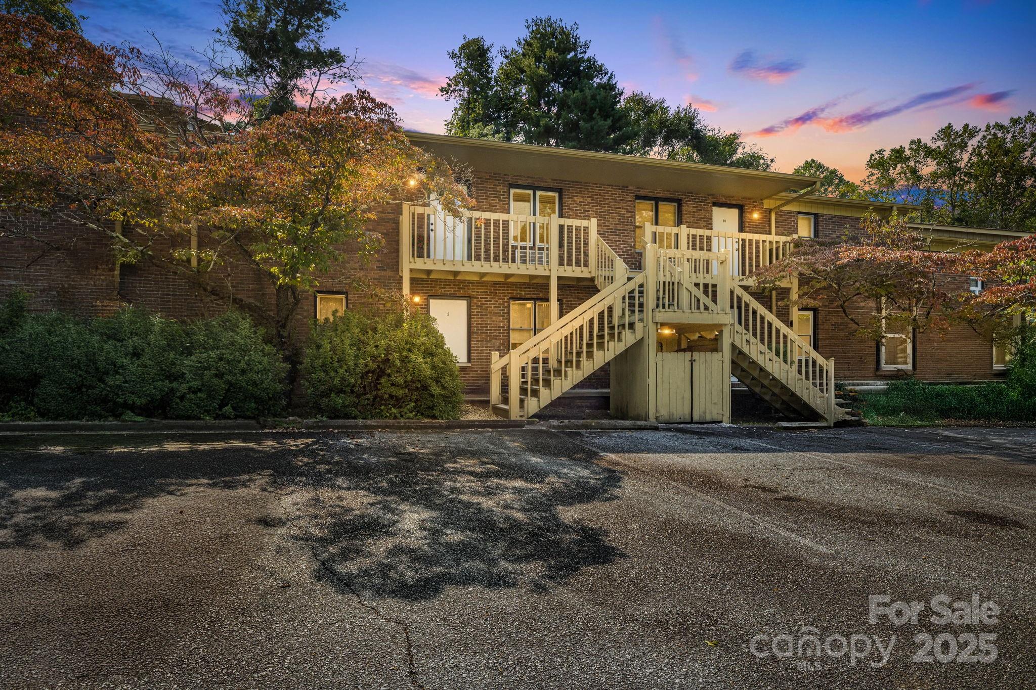 Kanuga Crest - Residential