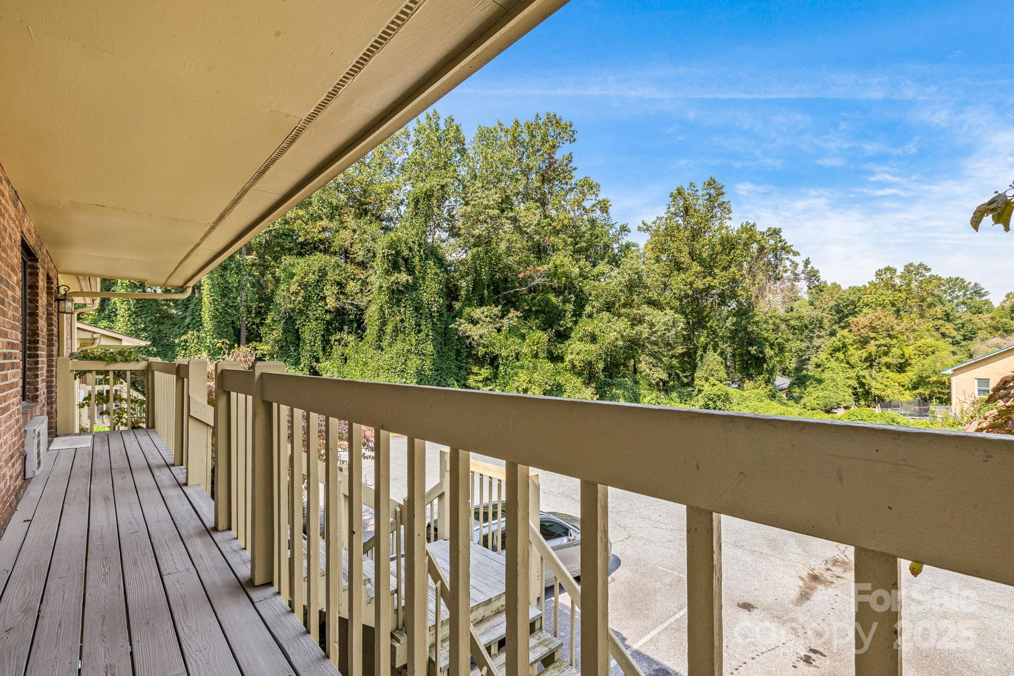 Kanuga Crest - Residential