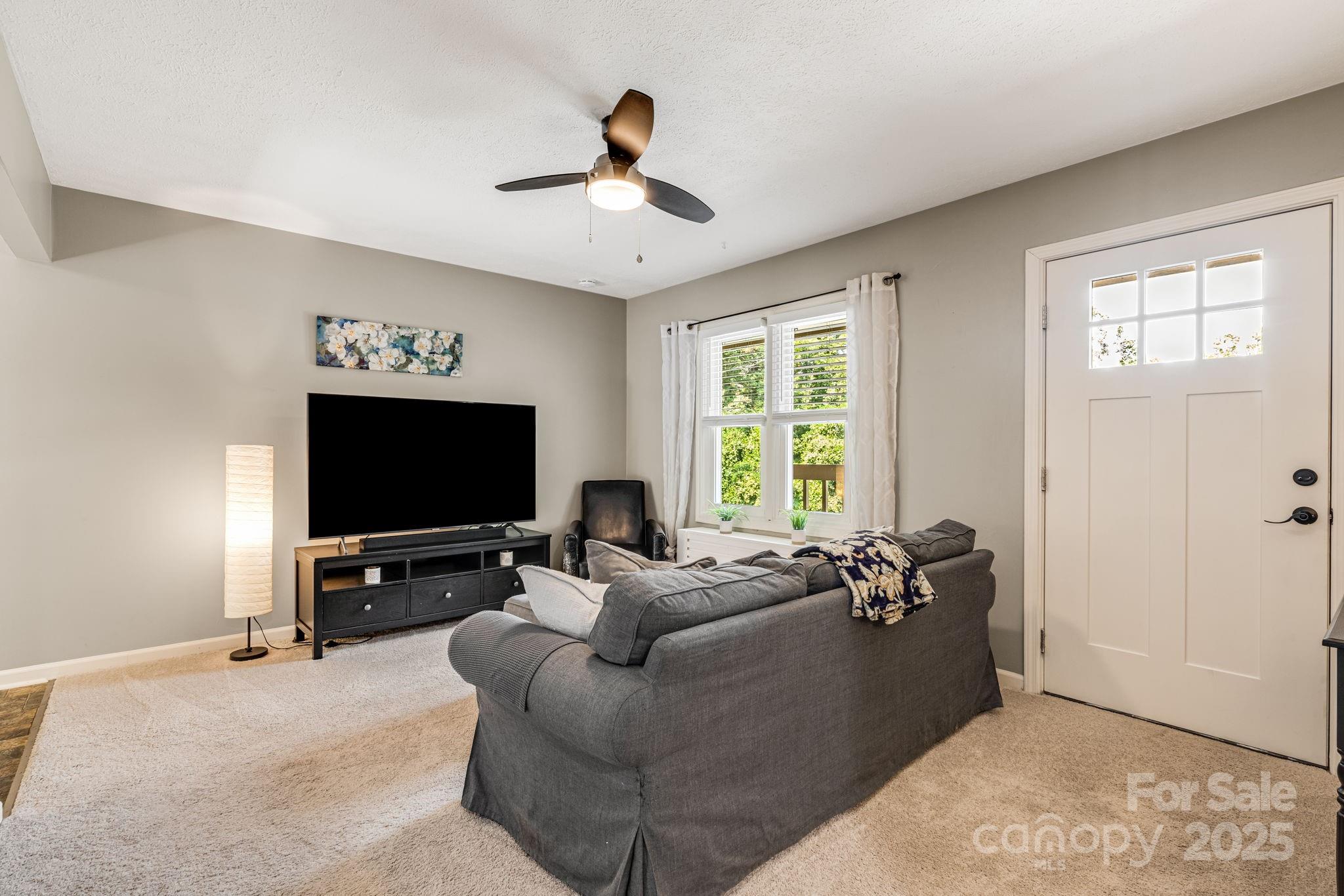 Kanuga Crest - Residential