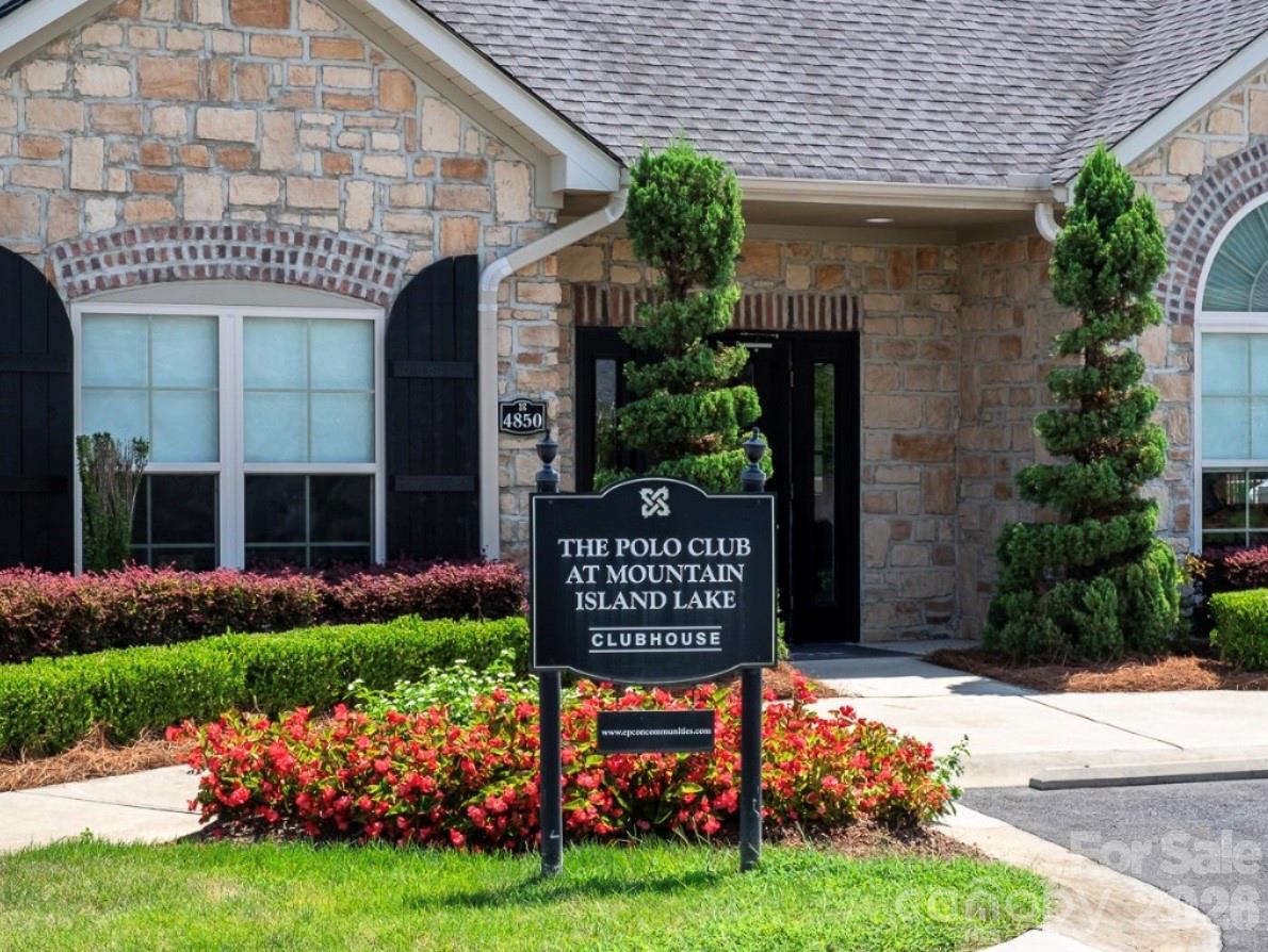 Polo Club at Mountain Island Lake - Residential