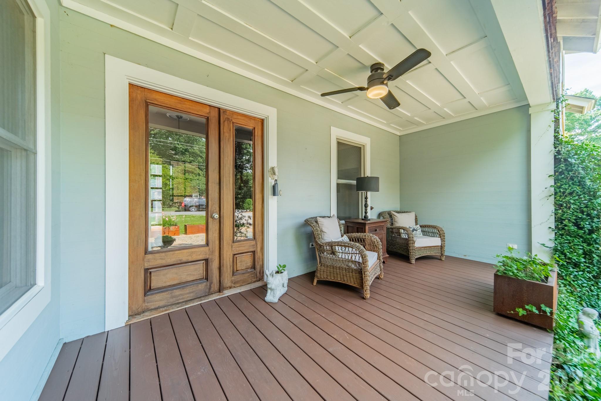 521 Forest Lane