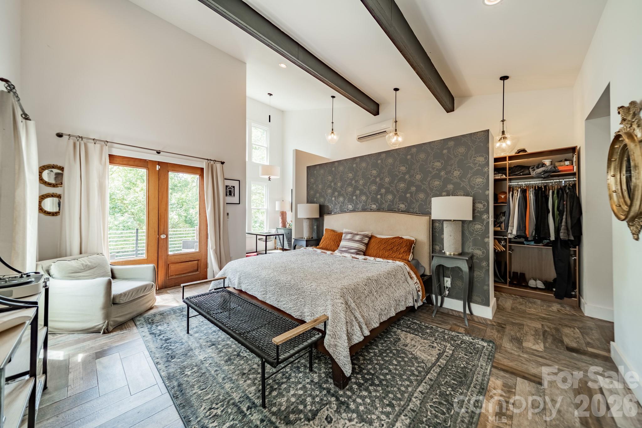 Seventeen Acres - Residential