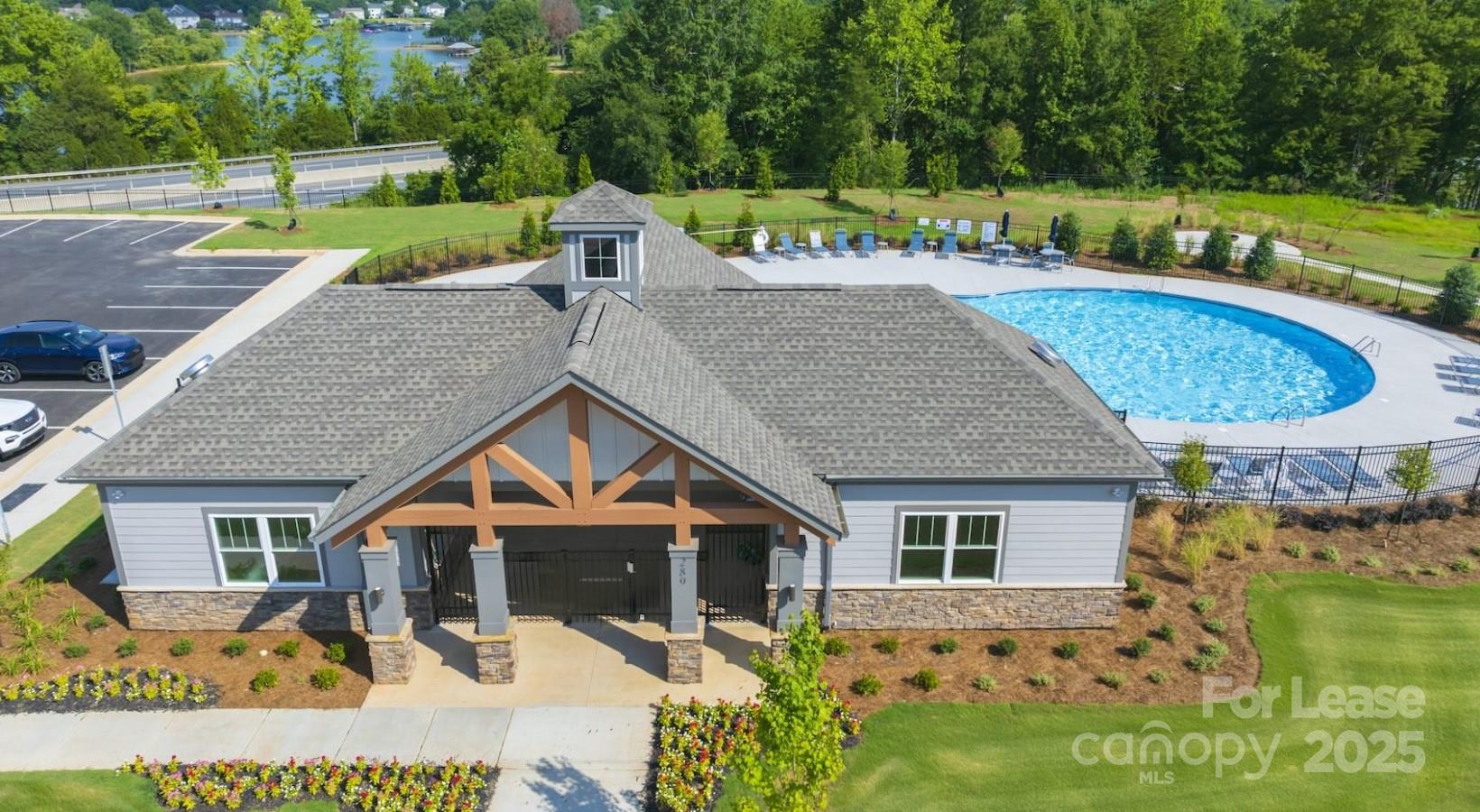 Mooresville, North Carolina 28117, United States, 4 Bedrooms Bedrooms, ,4 BathroomsBathrooms,Residential,Active,9208