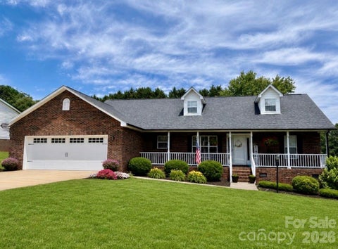 Photo of 2524 Old Pond Drive, Lincolnton, NC 28092 (MLS # 4398772)