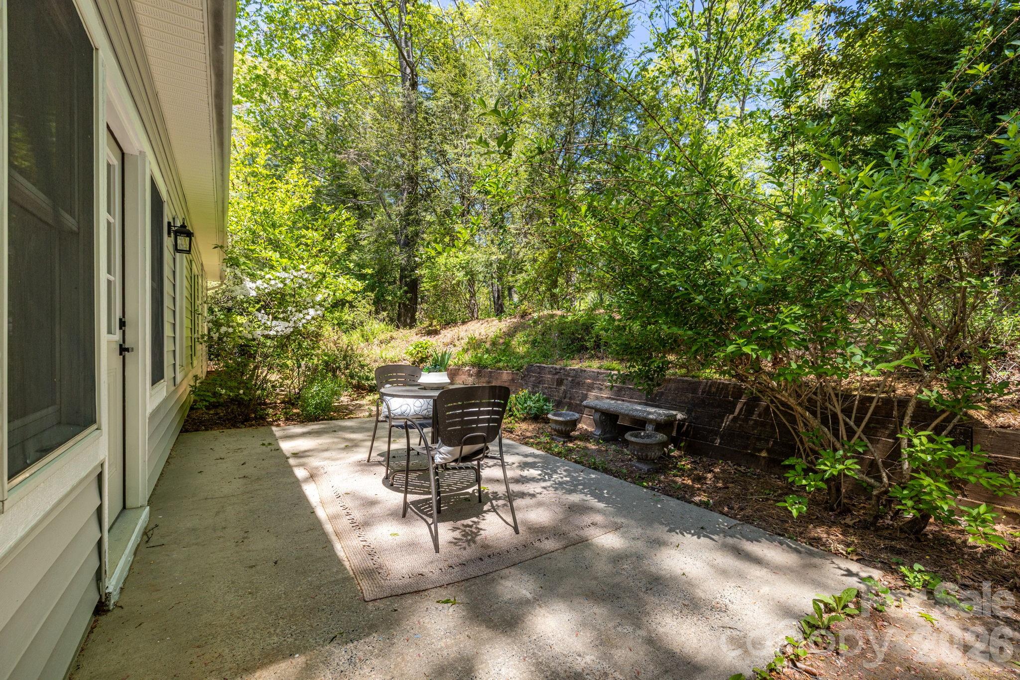 Deerlake Village - Residential