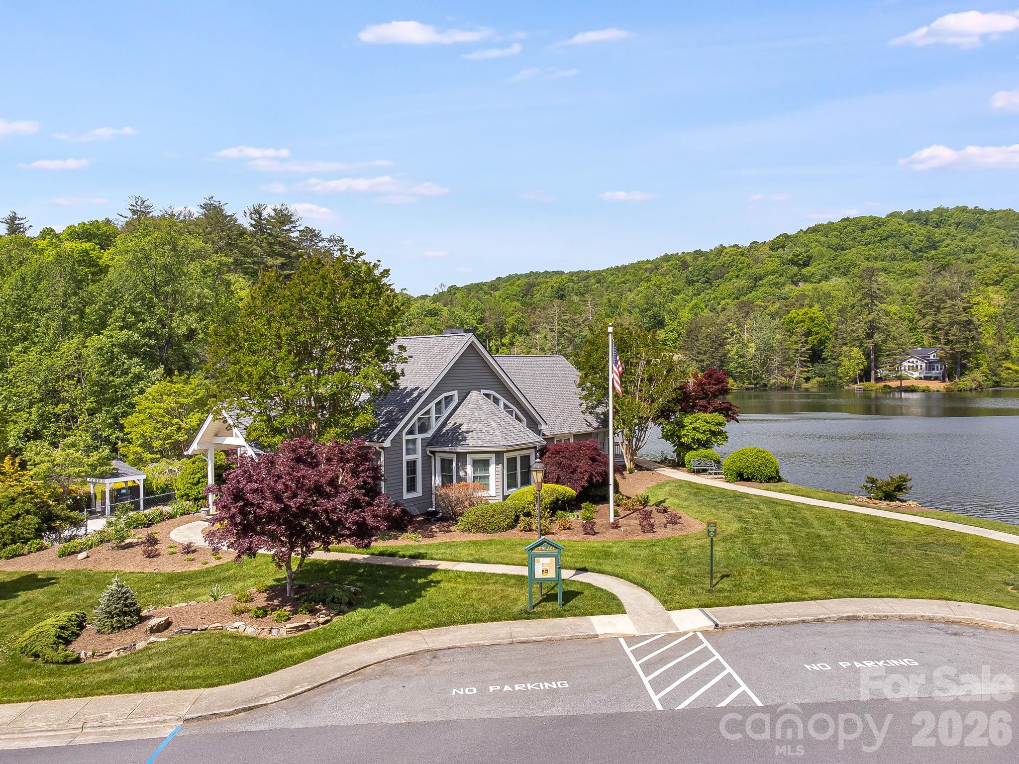Deerlake Village - Residential