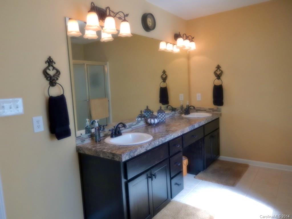Ashland Oaks - Residential