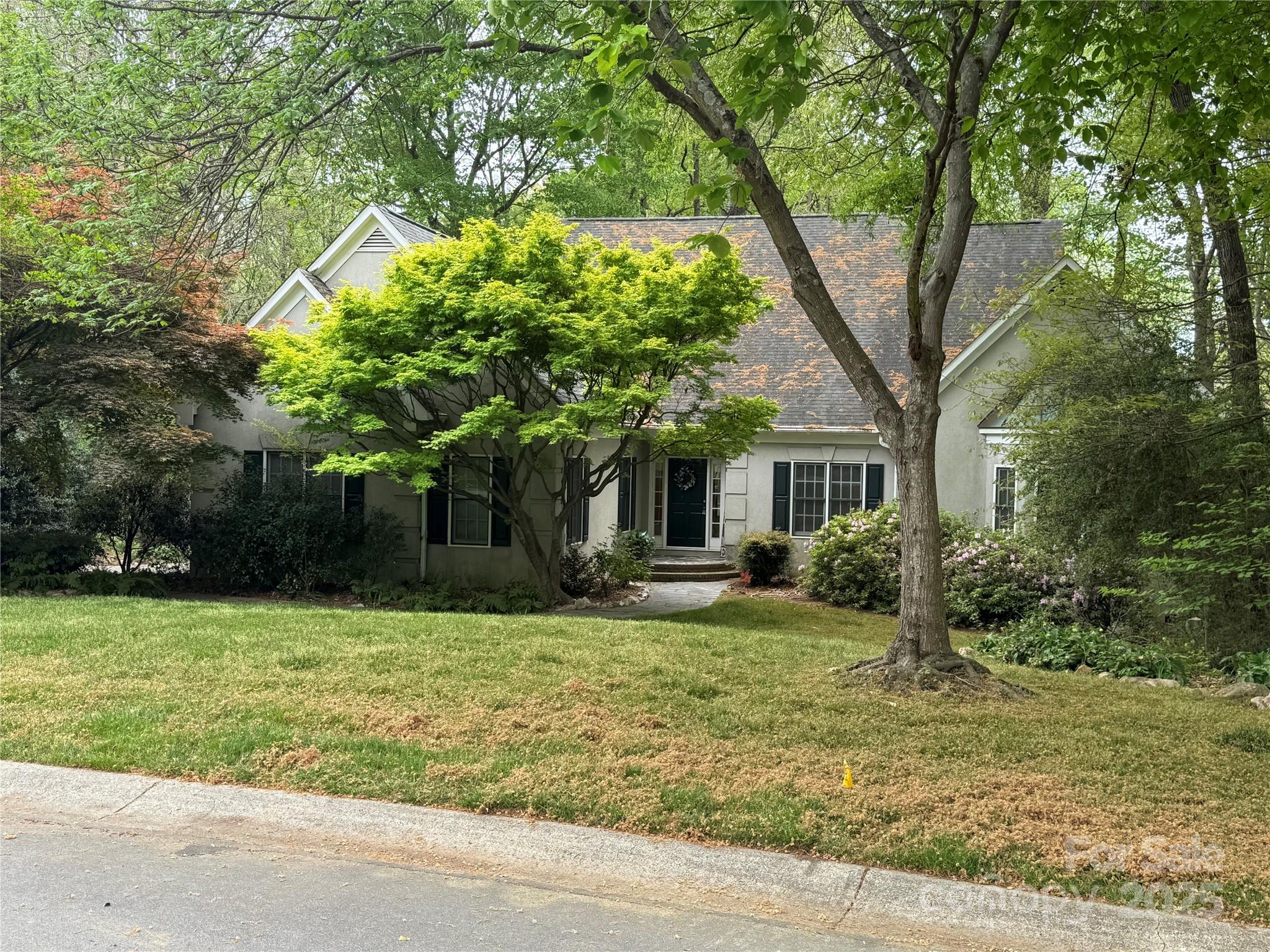 3011 Lakewood Edge Drive