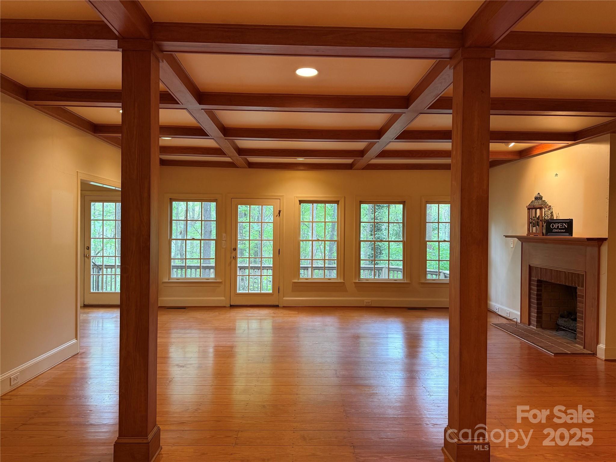 3011 Lakewood Edge Drive