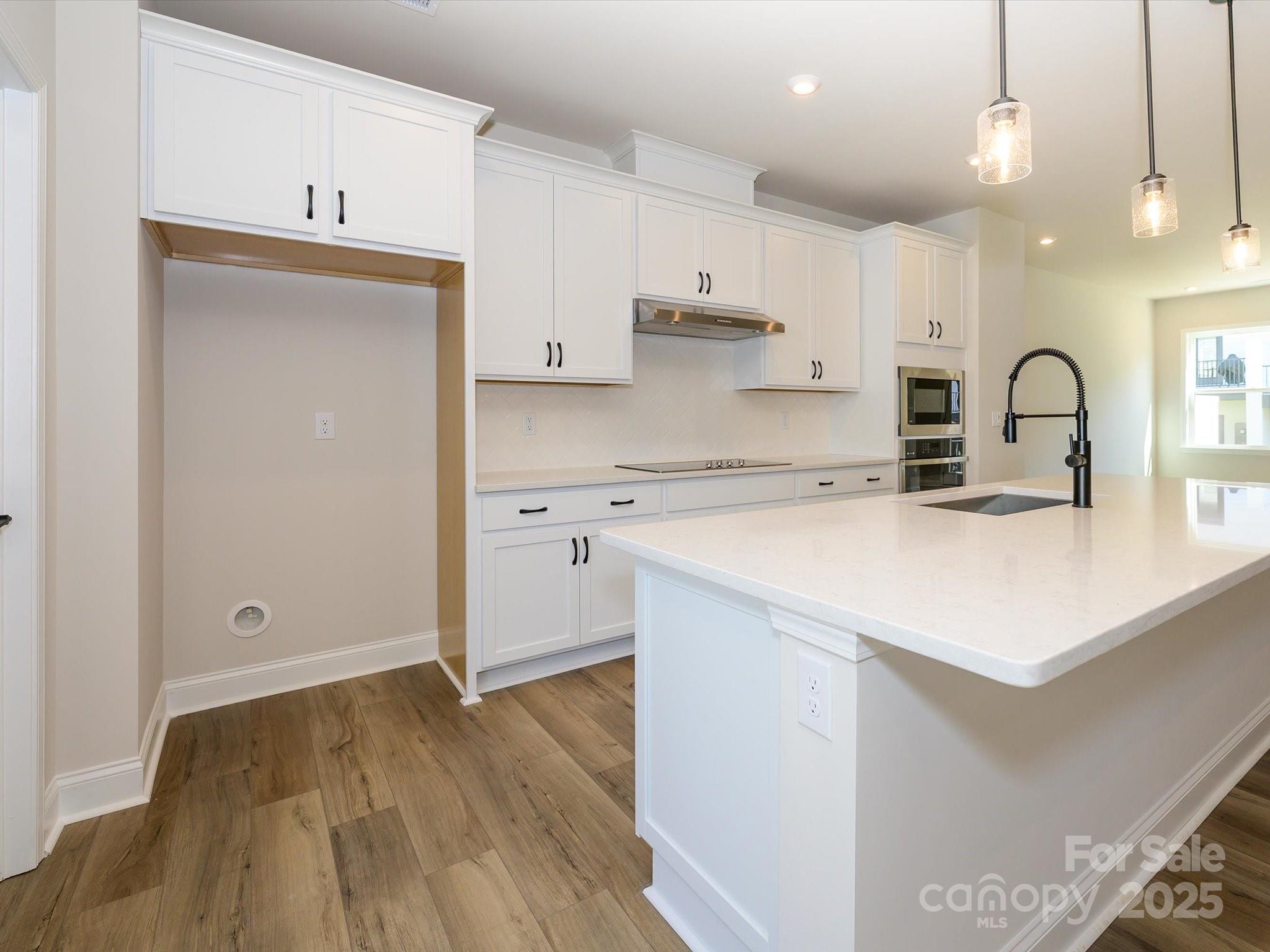 816 Flintside Lane