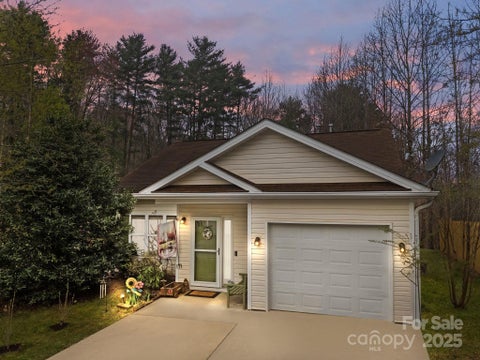 Photo for 119 Paper Birch Avenue