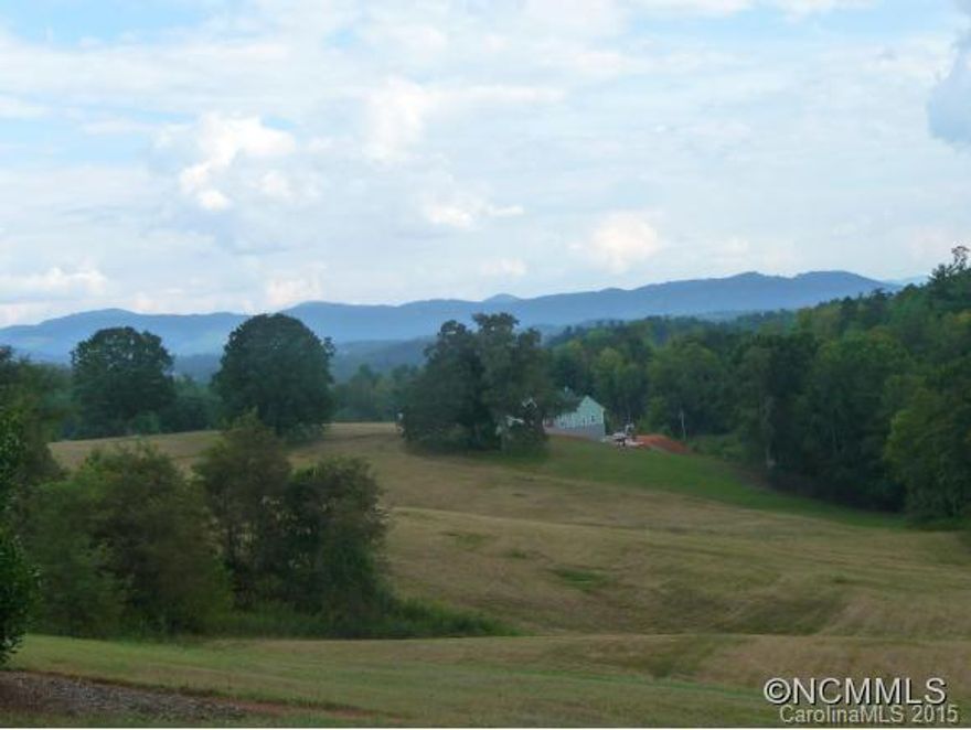 NICE 1.49 ACRE BULDING LOT IN AN UPSCALE SUBDIVISION. GREAT VIEWS.