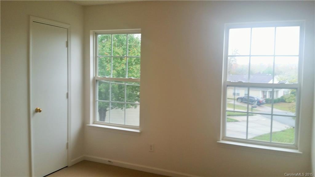 Stewarts Crossing - Residential Lease