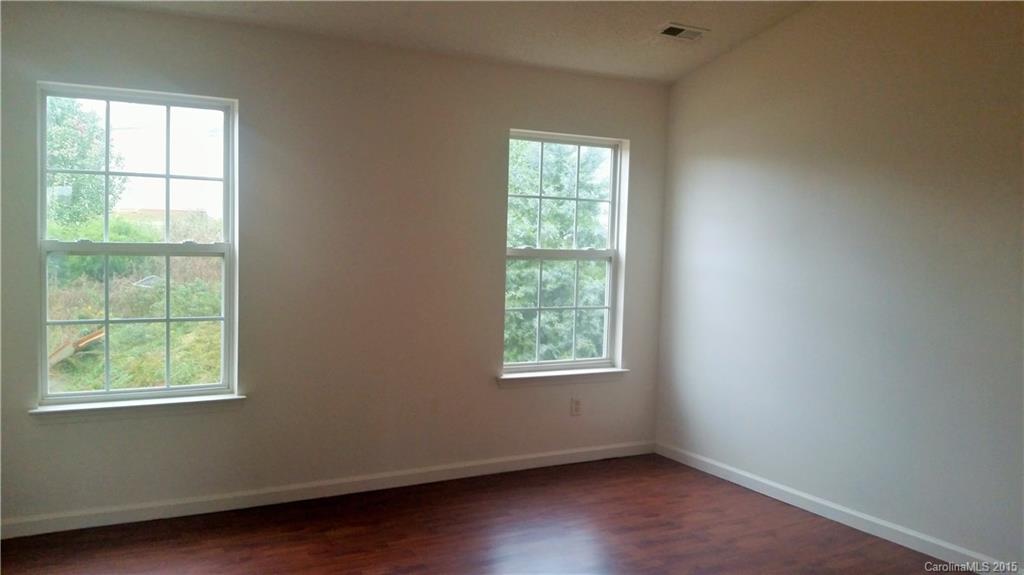 Stewarts Crossing - Residential Lease