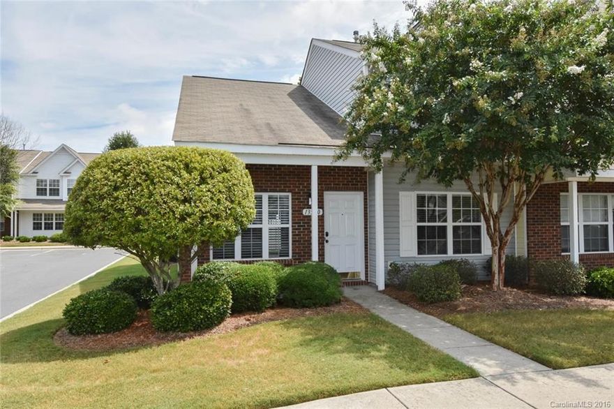 Move-in ready end unit w/fenced patio & grassy area plus storage unit. Laminate wood flooring on main & BRAND NEW CARPET on stairs & upper bedrooms. New 2.5 ton A/C unit in 2015. Additional replacement upgrades include flooring in all baths, light fixtures, ceiling fans, 2" faux wood blinds, kitchen sink, faucet, disposal, & self-cleaning oven. Master bedroom & laundry are conveniently located on the 1st floor. Master bathroom is large & has two sinks. Rooms are spacious. Convenient to Hwy 485.