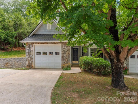 Photo of 1 Willoughby Run Drive, Asheville, NC 28803 (MLS # 4400117)