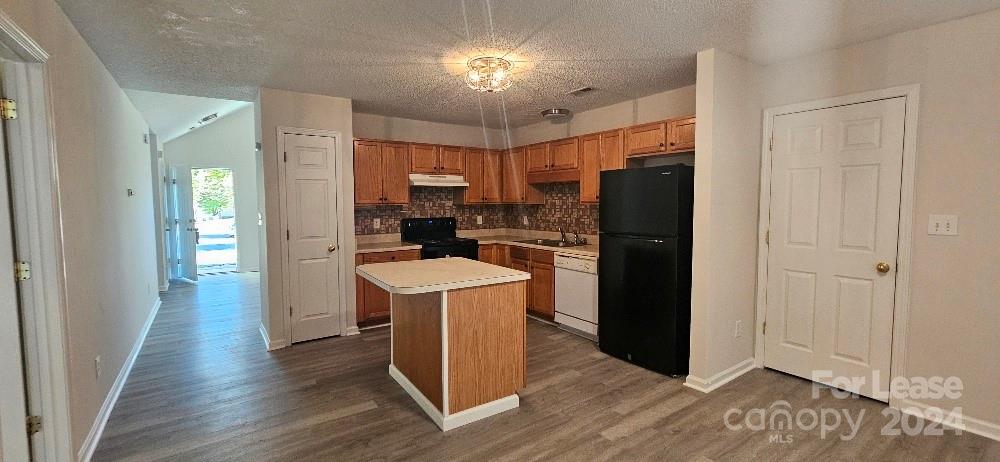 Oakdale Grove - Residential Lease