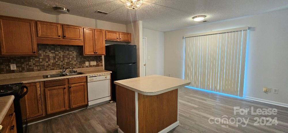 Oakdale Grove - Residential Lease